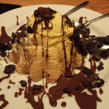 Chili's - Oreo topped molten cake - Tex-Mex Near Me - Chula Vista, California