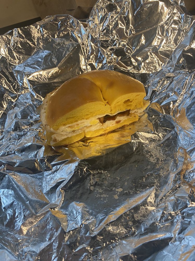 BAGELEDDI’S Updated August 2024 54 Photos & 143 Reviews 1815 Long