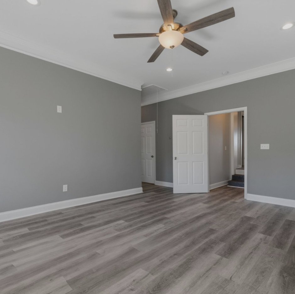 Slide of E Turner Construction & Investments