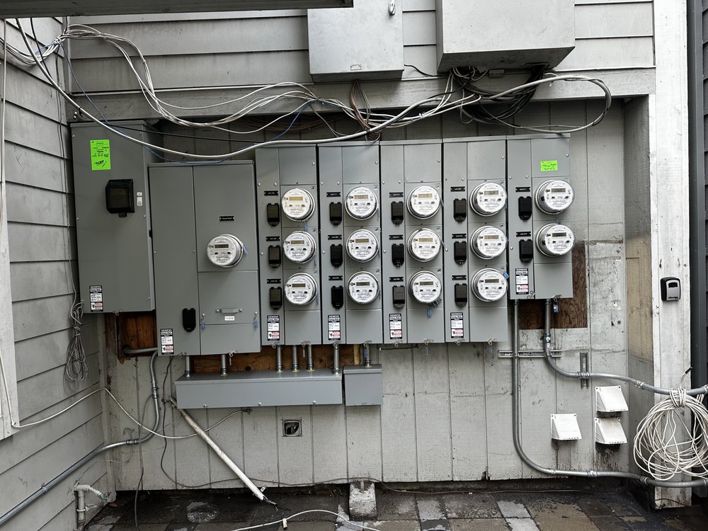 Slide of Flash Electrical Services