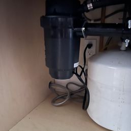 New garbage disposal that does not leak.