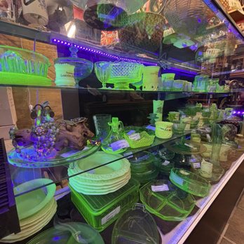 My Mom Had That - Used, Vintage & Consignment Near Me - St. Augustine, Florida