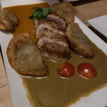The Elephant Walk - Rare tuna w/crispy pear and scallion ravioli (filet de thon saisi aux deux coulis pimentes) - Cambodian Near Me - Boston, Massachusetts