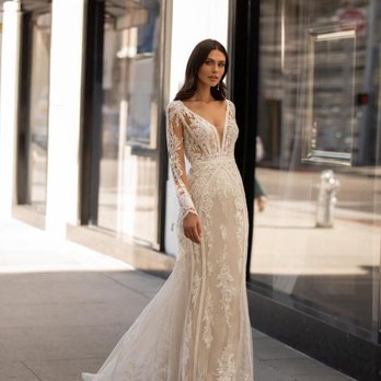 Deja Vu Boutique - Bridal Near Me - Mount Airy, Maryland