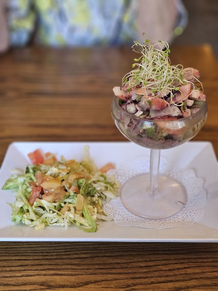 Islote Beach Restaurant Image