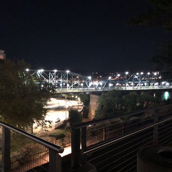 Walnut Street Bridge - Views - Landmarks & Historical Buildings Near Me - Chattanooga, Tennessee