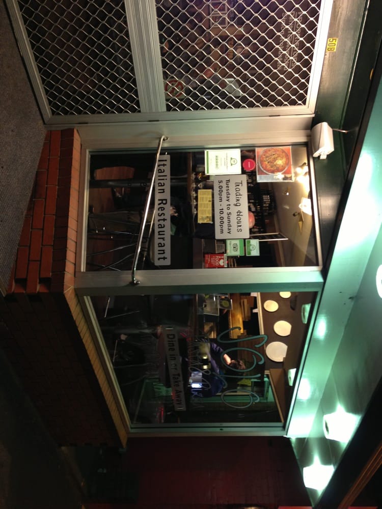 SOLO PASTA & PIZZA 50b King St, Sandy Bay Tasmania, Australia Fast