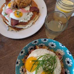 Savory pancake and Charlie Bowl !