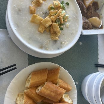 Porridge King - Pork and century egg congee - Cantonese Near Me - Daly City, California