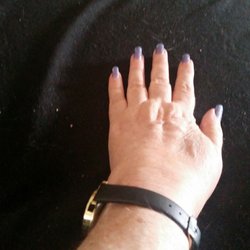 Nails by Carmen - Nice happy color