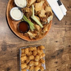 Varsity Club Sports Bar Trinity