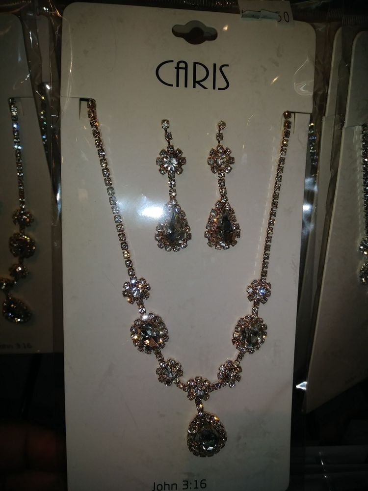 MOON’S JEWELRY Updated October 2024 18 Photos 5725 Buford Hwy NE