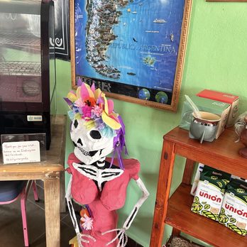 Dulzura Café - Inside - Coffee & Tea Near Me - San Mateo, California