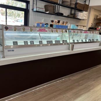 Great American Cookies - Bakeries Near Me - Charlotte, North Carolina