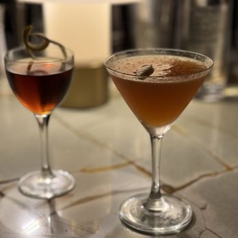 Château - Revolver (left) and a Naked & Famous (right). Just classic cocktails, not from their menu - Cocktail Bars Near Me - Walnut Creek, California Château - Revolver (left) and a Naked & Famous (right). Just classic cocktails, not from their menu - Cocktail Bars Near Me - Walnut Creek, California