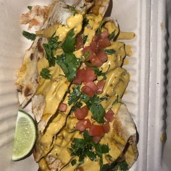 Flavorz - Chicken Quesadilla - Asian Fusion Near Me - Los Angeles, California Flavorz - Chicken Quesadilla - Asian Fusion Near Me - Los Angeles, California