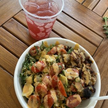 Fresh Kitchen Miami Midtown - Four with kale Caesar, kale crunch, tomatoes, Brussels sprouts, blackened chicken, coconut sriracha and dragon fruit limeade - New American Near Me - Miami, Florida Fresh Kitchen Miami Midtown - Four with kale Caesar, kale crunch, tomatoes, Brussels sprouts, blackened chicken, coconut sriracha and dragon fruit limeade - New American Near Me - Miami, Florida