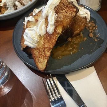Silver Queen Cafe - French toast with peach crumble - Breakfast & Brunch Near Me - Baltimore, Maryland Silver Queen Cafe - French toast with peach crumble - Breakfast & Brunch Near Me - Baltimore, Maryland