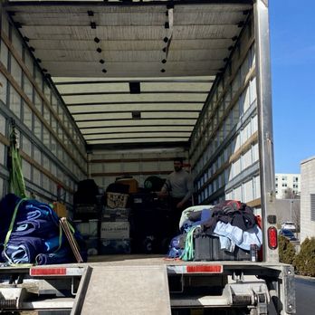 Dan’s Moving Van - Movers Near Me - Green Bay, Wisconsin Dan’s Moving Van - Movers Near Me - Green Bay, Wisconsin