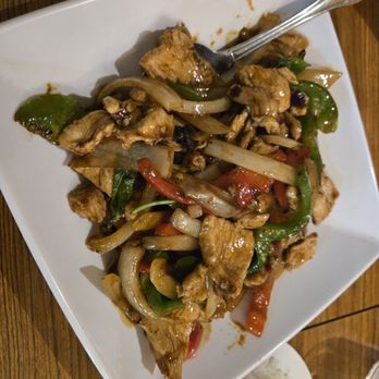 Nine & Nine Thai Kitchen - Basil stir-fry chicken - Thai Near Me - Pasadena, California Nine & Nine Thai Kitchen - Basil stir-fry chicken - Thai Near Me - Pasadena, California