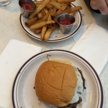 Hamburguesa Bar - Burgers Near Me - San Francisco, California