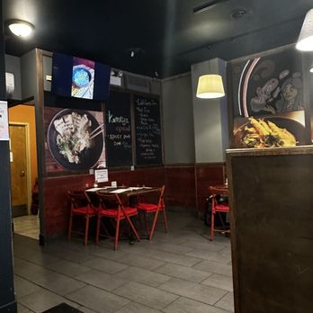 Kameya Ramen & Sushi - Ramen Near Me - Chicago, Illinois