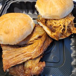 Smoked combo, brisket and pulled pork