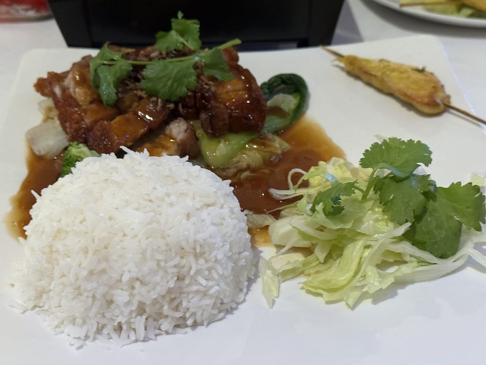 THAI CRYSTAL 45 The Broadway, Haywards Heath, West Sussex, United