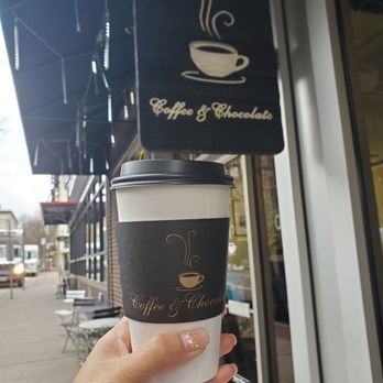 Coffee and Chocolate - Downtown - Oat milk latte - Chocolatiers & Shops Near Me - Knoxville, Tennessee Coffee and Chocolate - Downtown - Oat milk latte - Chocolatiers & Shops Near Me - Knoxville, Tennessee