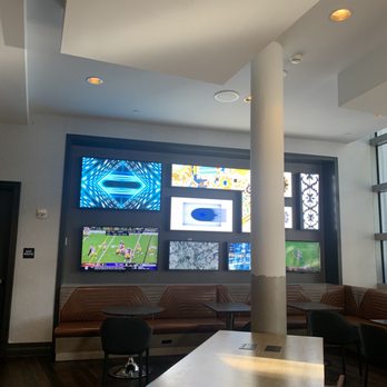 San Jose Marriott - TV situation at the lobby - Hotels Near Me - San Jose, California