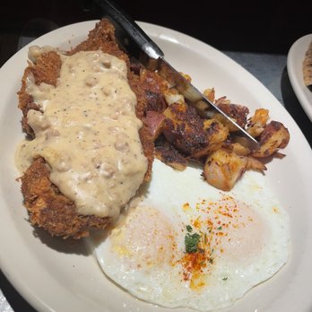 Goldy's Breakfast Bistro - Chicken Fried Steak w/ Goldy 's Special Potatoes && 2 over easy eggs - Breakfast & Brunch Near Me - Boise, Idaho