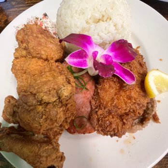 Guieb Cafe - GC Mixed Plate - New American Near Me - Honolulu, Hawaii