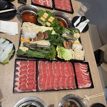 Mumu Hot Pot - Hot Pot Near Me - Emeryville, California Mumu Hot Pot - Hot Pot Near Me - Emeryville, California