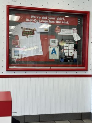 In-N-Out Burger by null
