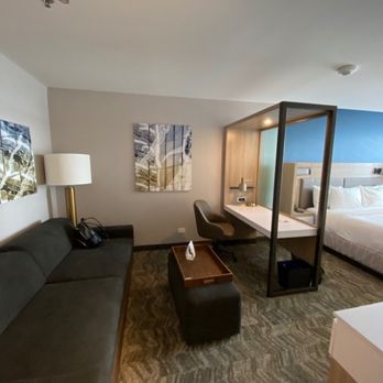 SpringHill Suites by Marriott Chicago Chinatown - Living room area - Hotels Near Me - Chicago, Illinois