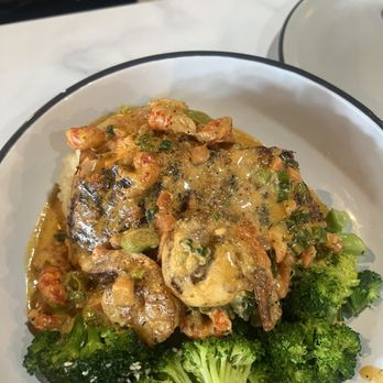 MARLEY’S BAR AND GRILL - Updated July 2025 - 227 Photos & 100 Reviews ...