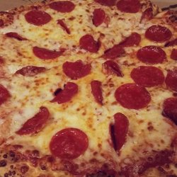 Fox's Pizza Den - Large Pizza w/ Pepperoni (Fox's Pizza Den)