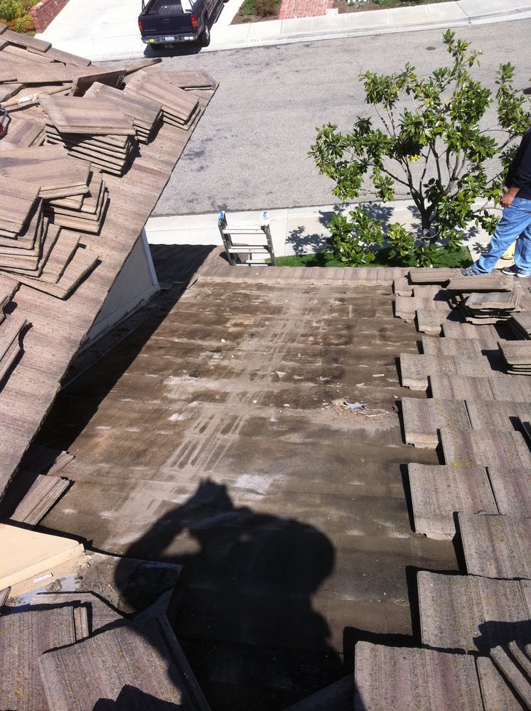 Slide of Zavala Roofing