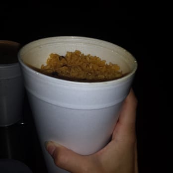 Ponce Restaurant - I say large arroz con ganules and they give me a thirty two ounce! Hells yeah - Puerto Rican Near Me - Chicago, Illinois Ponce Restaurant - I say large arroz con ganules and they give me a thirty two ounce! Hells yeah - Puerto Rican Near Me - Chicago, Illinois