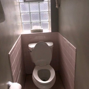 Willows Hotel Chicago - Bathroom tiny as well. - Hotels Near Me - Chicago, Illinois