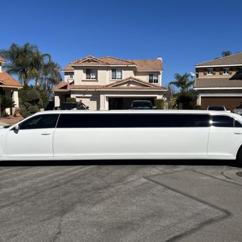 A&E Worldwide Limousine - Limo pick up! - Limos Near Me - Los Angeles, California