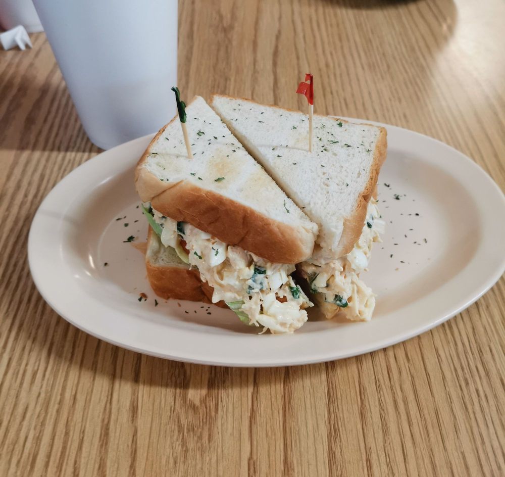 NORTH 11 DINER Updated September 2024 13 Photos & 24 Reviews 2000