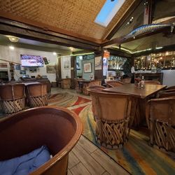 Flying Fish & Grill - Inside