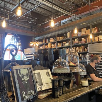 Gideon's Bakehouse - Inside - Bakeries Near Me - Orlando, Florida
