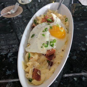 Smith & Kings - My friend took a better photo of the mac and cheese - Cocktail Bars Near Me - Honolulu, Hawaii Smith & Kings - My friend took a better photo of the mac and cheese - Cocktail Bars Near Me - Honolulu, Hawaii