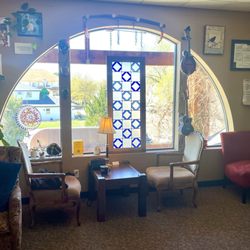 Sandy's Coffee and Tea - Comfortable surroundings - lots of seating upstairs.