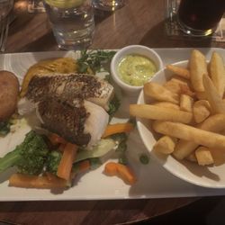 Tom Sheridan's Bar & Restaurant - Hake lunch! Light and perfect until the potatoes!