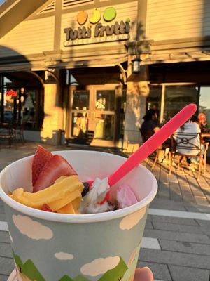 Tutti Frutti by null