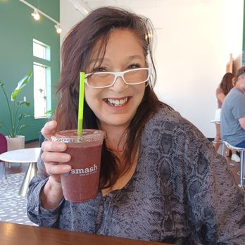 Smash Juice Bar & Eatery - Me and my smoothie - Juice Bars & Smoothies Near Me - North Liberty, Iowa Smash Juice Bar & Eatery - Me and my smoothie - Juice Bars & Smoothies Near Me - North Liberty, Iowa