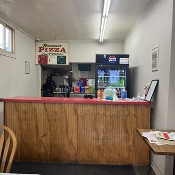 Nino's Pizzeria - Inside - Pizza Near Me - Rochester, New York